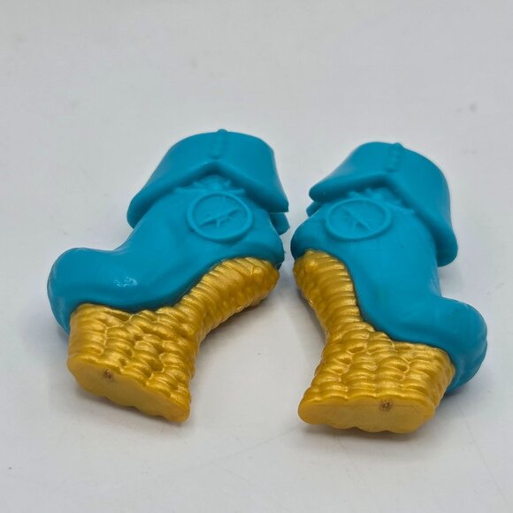 Monster High Shriekwrecked Dayna Treasura Jones Doll Shoes Blue/Gold - Picture 4 of 4